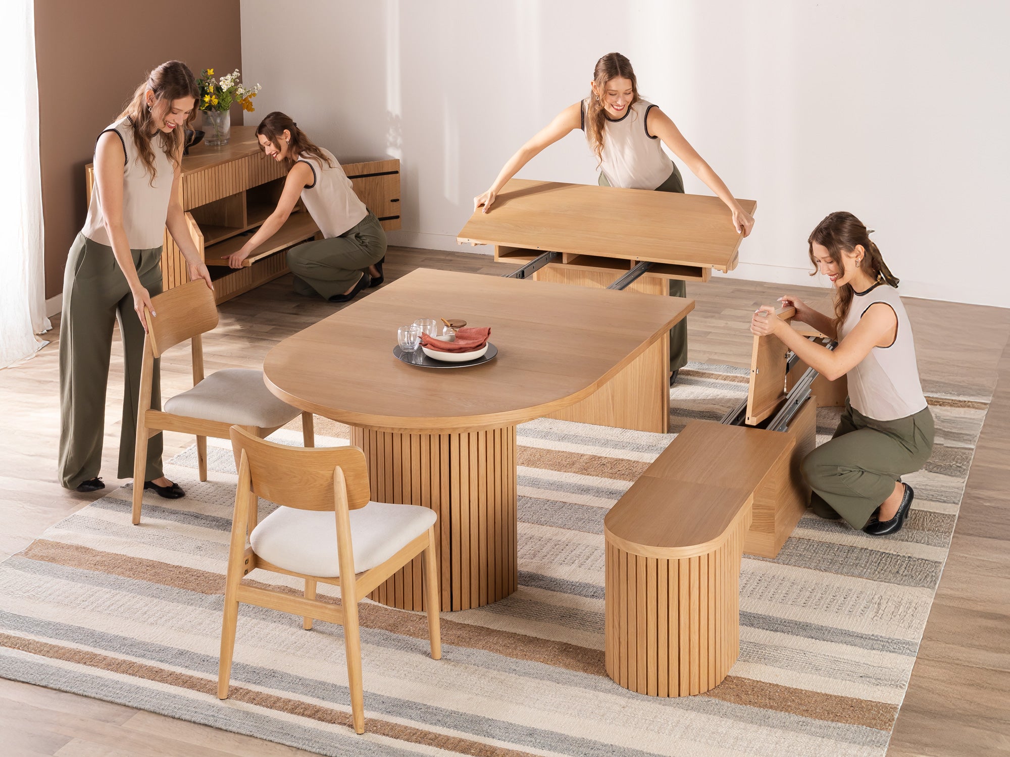 トランスフォームテーブル transform table オプション付き Explore Extendable Round Dining Table Set with Bench | TT EU