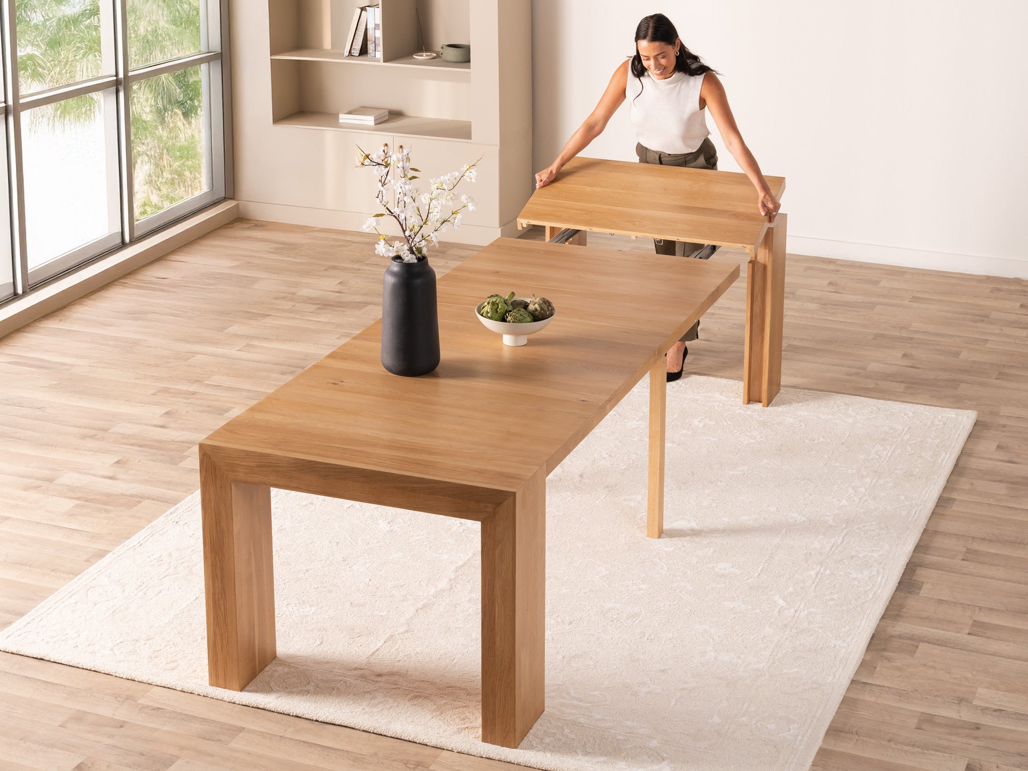 The Signature Solid Wood Extendable Dining Table | TT EU